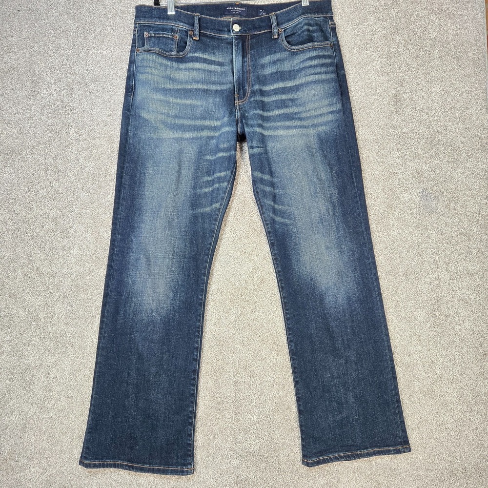 Lucky Brand 367 Bootcut Jeans Mens 36x32 distressed blue stretch